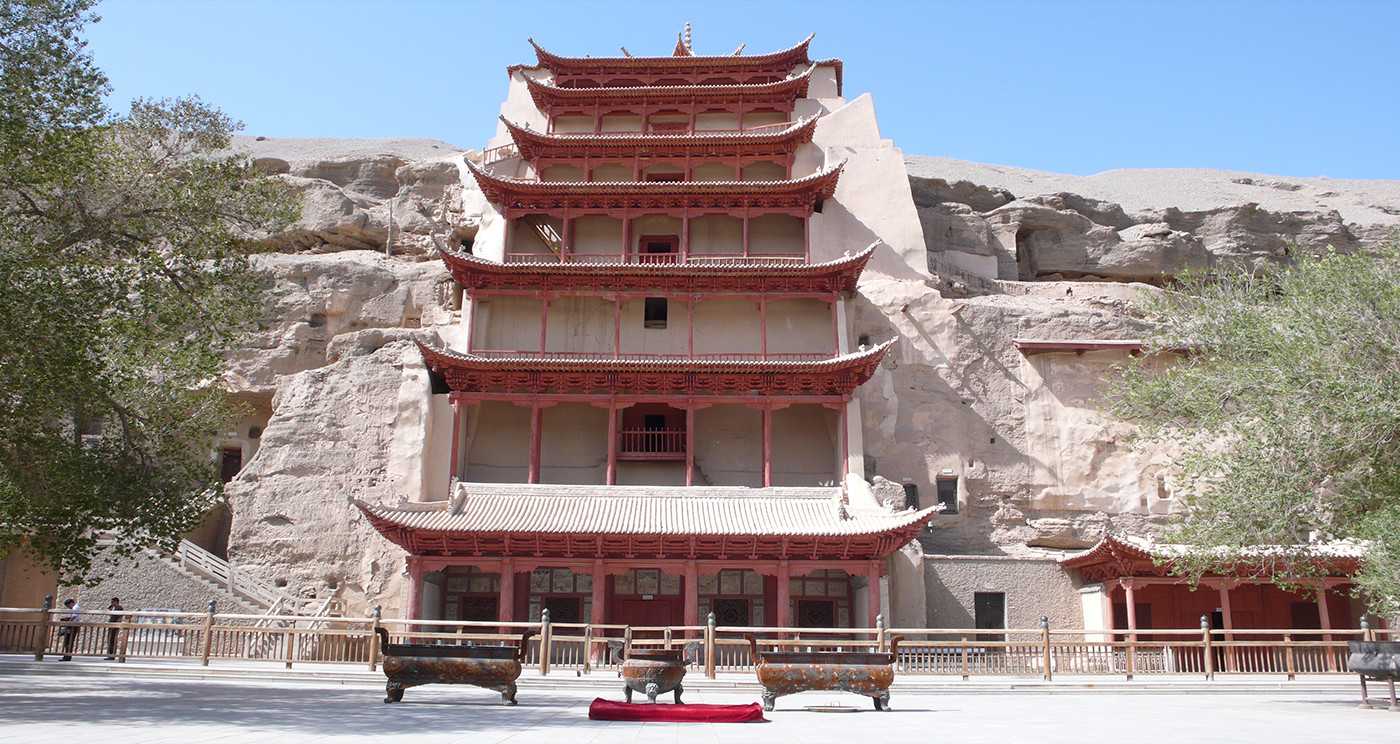 Pearl of Silk Road  Dunhuang 