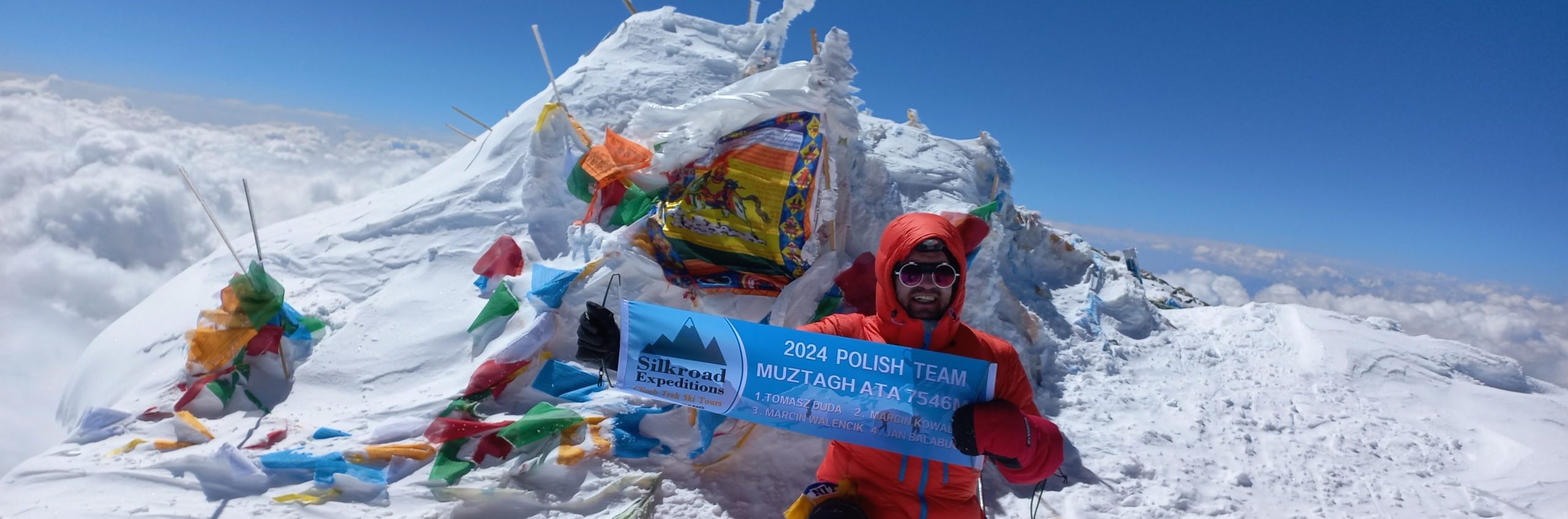 2024 Polish team at summit of Muztagh ata